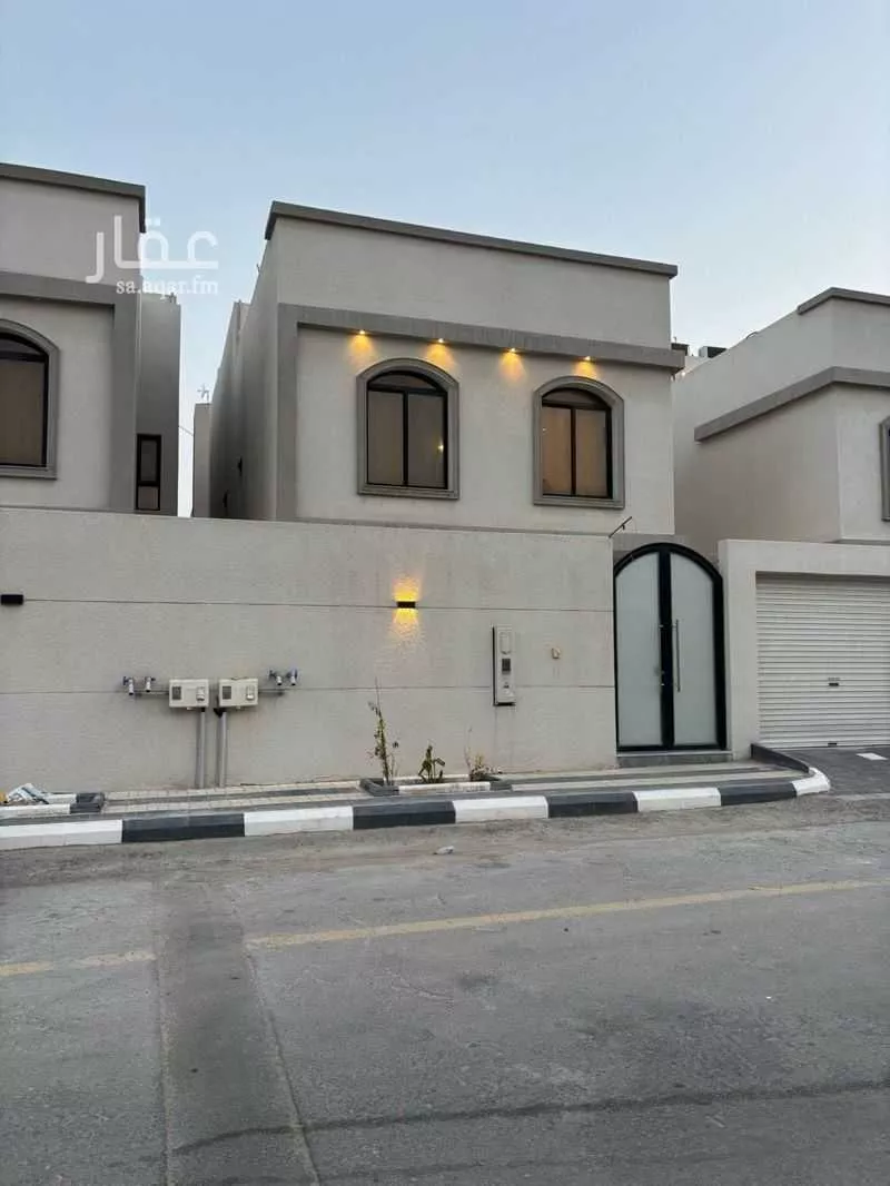 فيلا للإيجار في شارع 26ب, حي العقيق, مدينة الخبر, المنطقة الشرقية 1 صورة