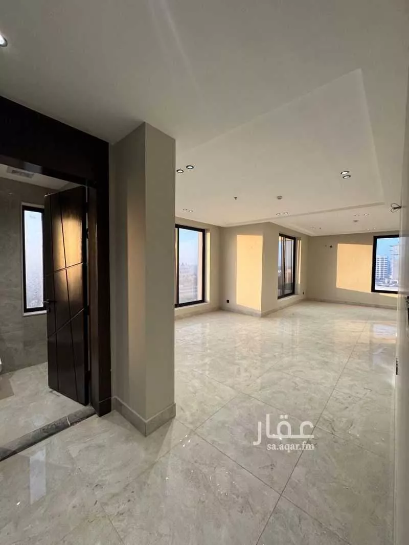 شقة للبيع في شارع الملك عبد الله, حي الشاطئ الغربي, مدينة الدمام, المنطقة الشرقية 1 صورة