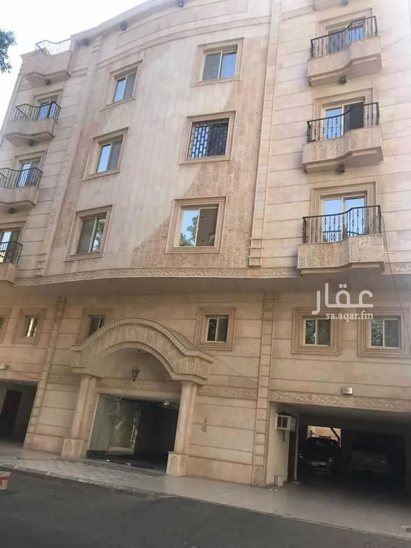 شقة للبيع في شارع القاضي, حي العزيزية, مدينة جدة, منطقة مكة المكرمة 1 صورة