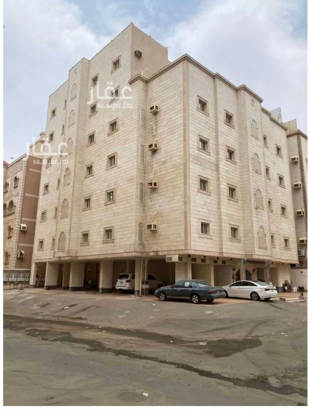 عمارة للبيع في شارع ابن البحري, حي الريان, مدينة جدة, منطقة مكة المكرمة 1 صورة