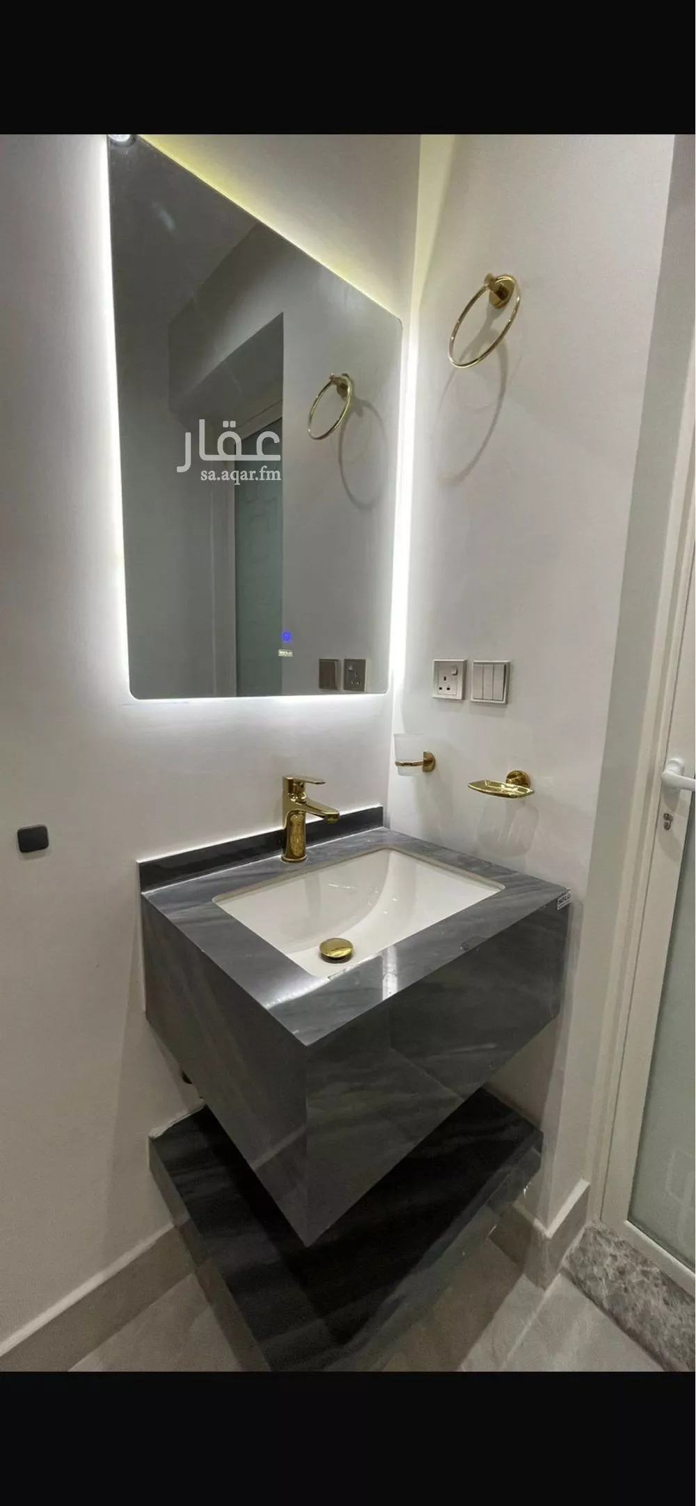 شقة للبيع في شارع الزمرد, حي الجوهرة, مدينة الدمام, المنطقة الشرقية 1 صورة