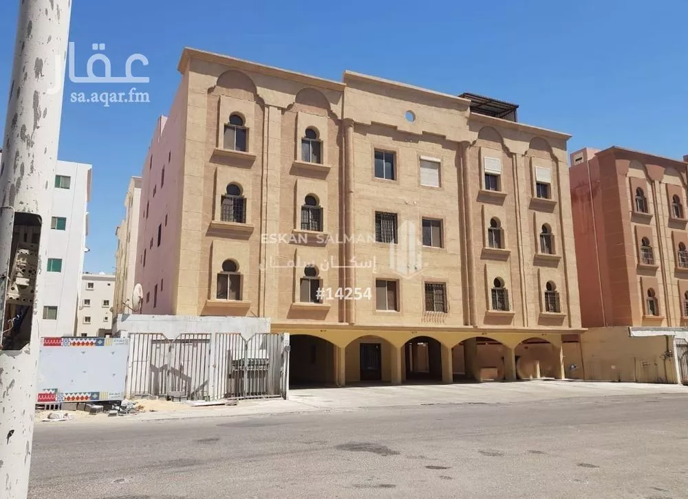 شقة للبيع في شارع سكاكا, مدينة الظهران, المنطقة الشرقية 1 صورة