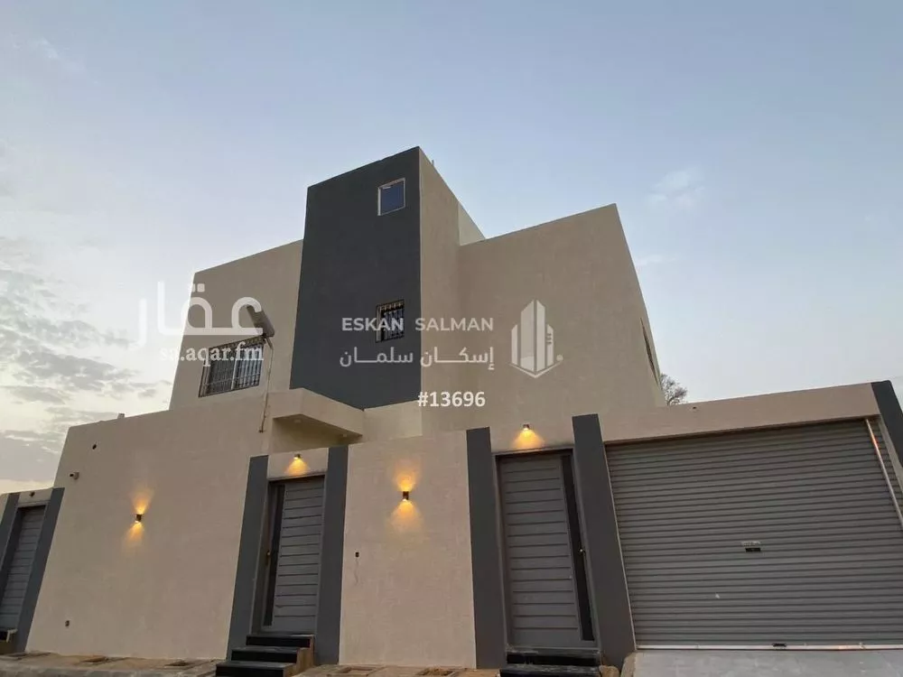 فيلا للبيع في شارع الحمر 240, حي العليا, مدينة بريده, منطقة القصيم 1 صورة