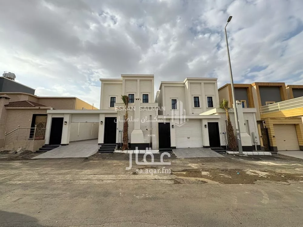 فيلا للبيع في شارع احمد الوكيل, حي شمال التضامن, مدينة خميس مشيط, منطقة عسير 1 صورة