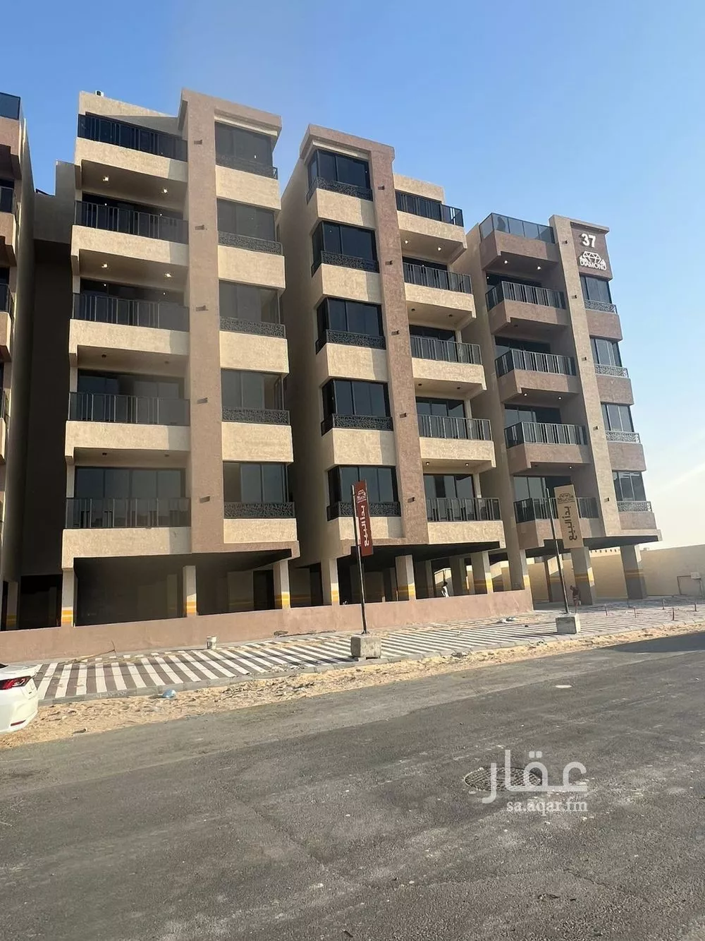 شقة للبيع في شارع 12ب, حي الحمراء, مدينة الخبر, المنطقة الشرقية 1 صورة