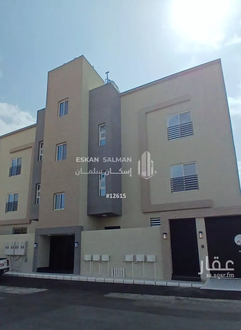 شقة للبيع في شارع ابن بدران, حي المروج, مدينة ابها, منطقة عسير 1 صورة