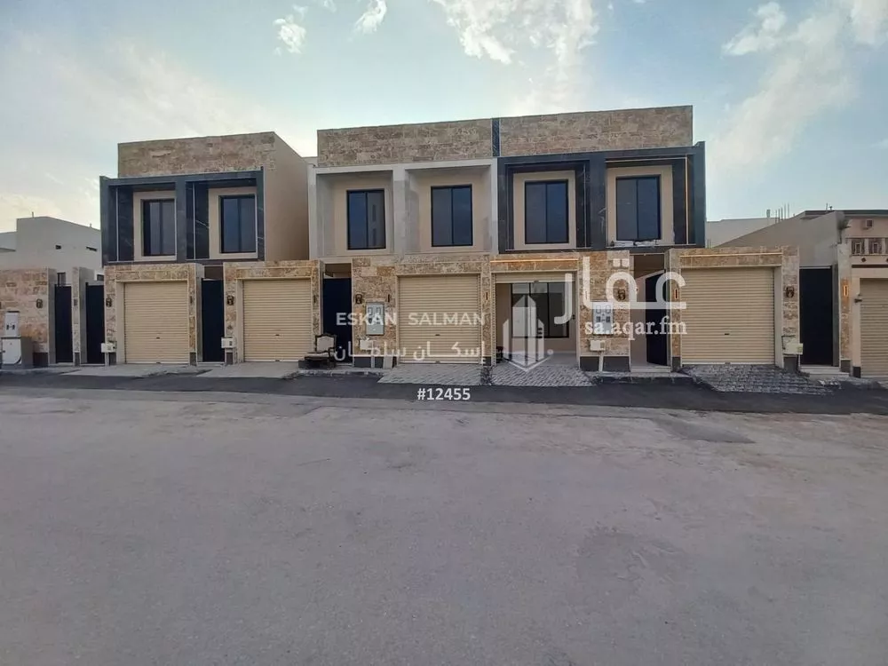 فيلا للبيع في شارع عباس عبدالجبار, حي العوالي, مدينة الرياض, منطقة الرياض 1 صورة