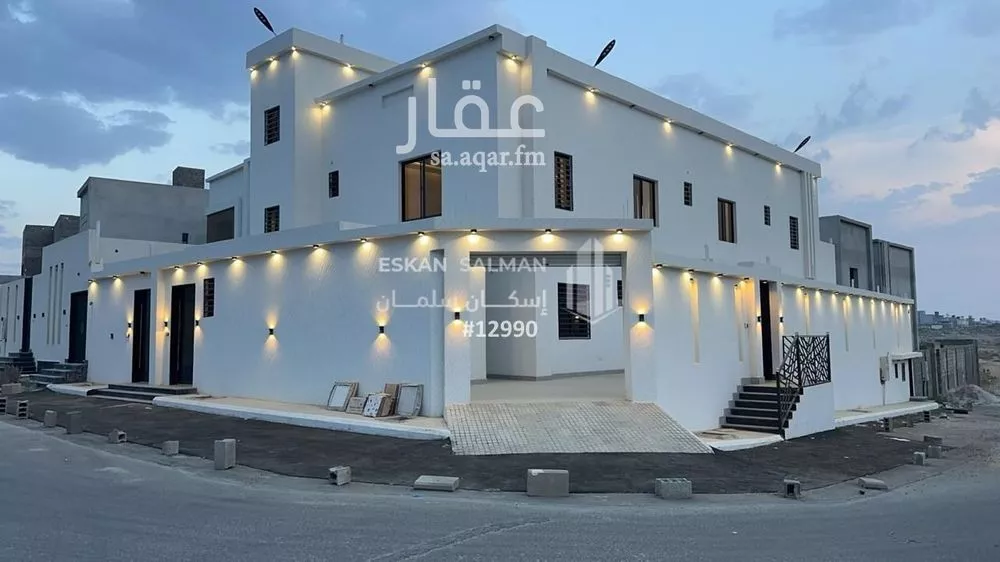 فيلا للبيع في شارع عبدالوهاب الاحمدي, حي القافلة, مدينة خميس مشيط, منطقة عسير 1 صورة