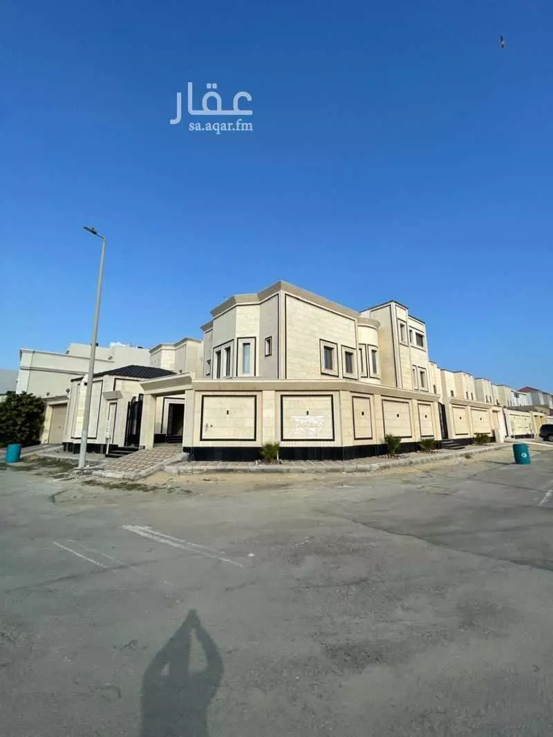 فيلا للبيع في شارع السفانيه, حي اللؤلؤ, مدينة الخبر, المنطقة الشرقية 1 صورة