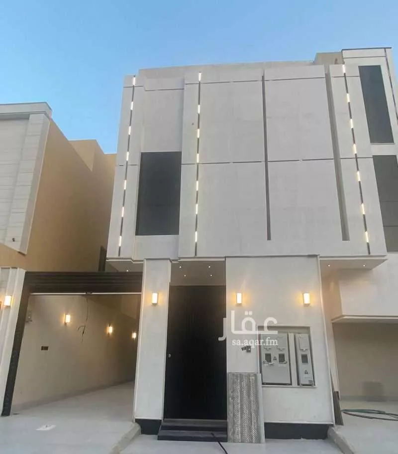 دور للبيع في شارع الحسين بن رواحة, حي الرمال, مدينة الرياض, منطقة الرياض 1 صورة