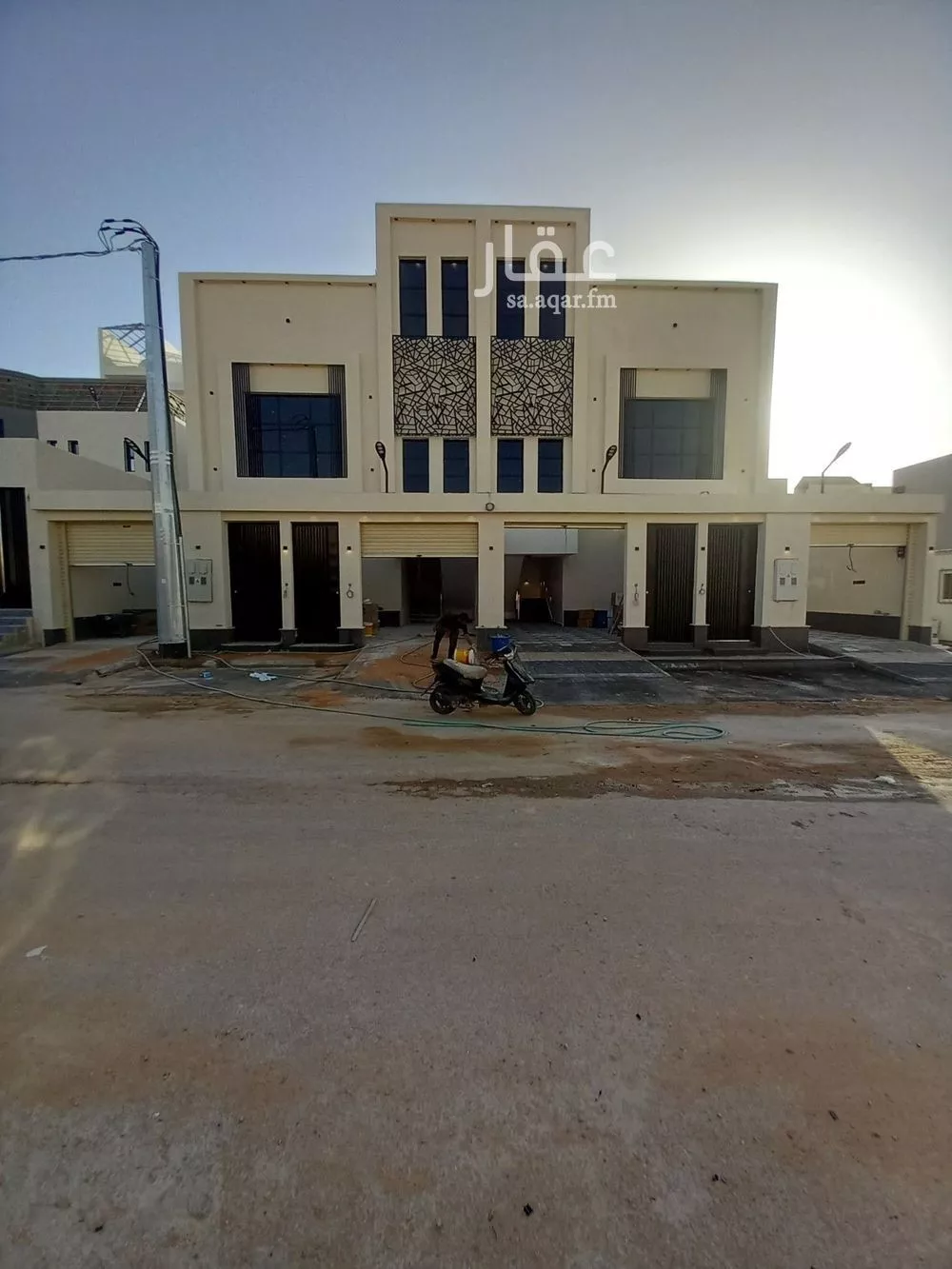 دور للبيع في شارع صلاح الدين , حي الراشدية, مدينة المزاحميه, منطقة الرياض 1 صورة