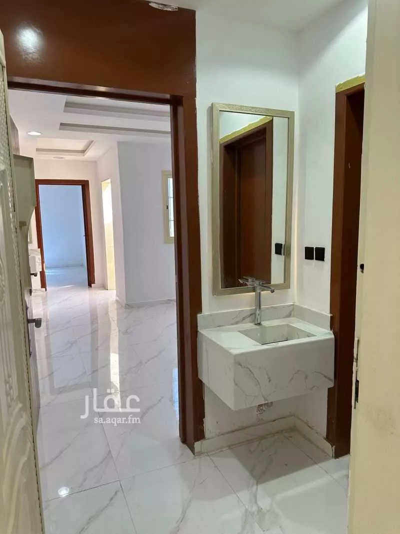 شقة للبيع في شارع أحمد بن الأزرق ، حي الشرق ، الرياض ، منطقة الرياض 1 صورة