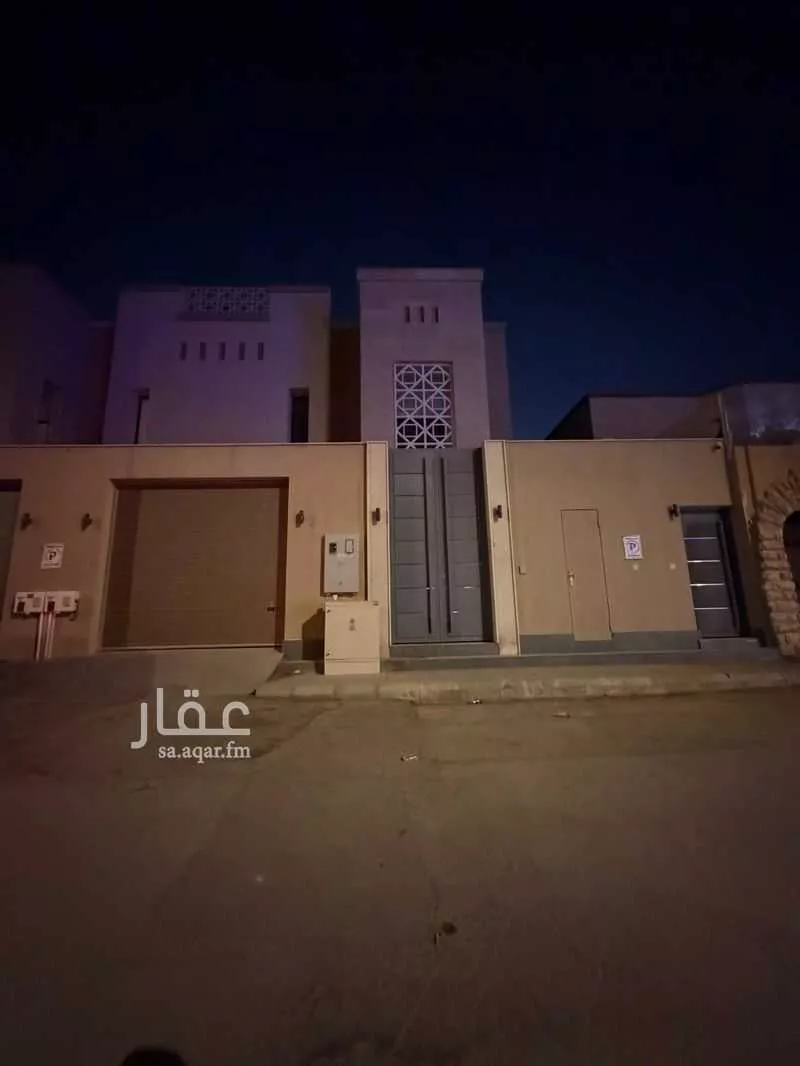 فيلا للبيع في شارع حسين بن حمد, حي الرائد, مدينة الرياض, منطقة الرياض 1 صورة