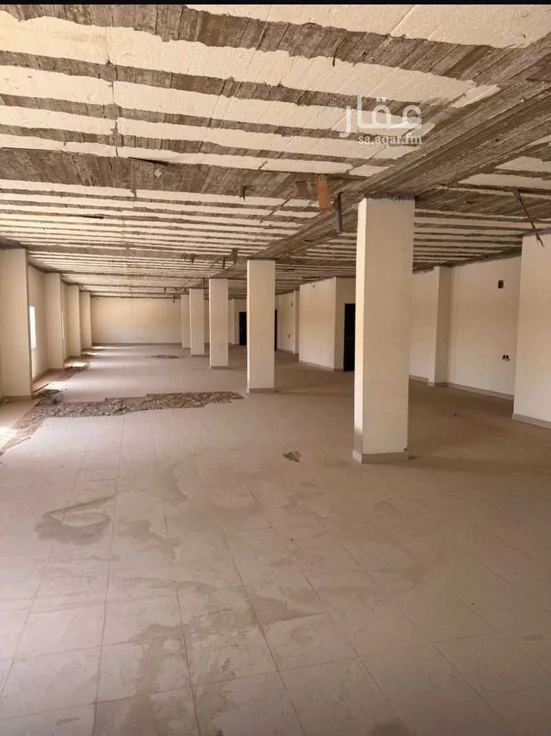 مكتب تجاري للإيجار في شارع الشيخ محمد بن عبداللطيف بن عبدالرحمن, حي نمار, مدينة الرياض, منطقة الرياض 1 صورة