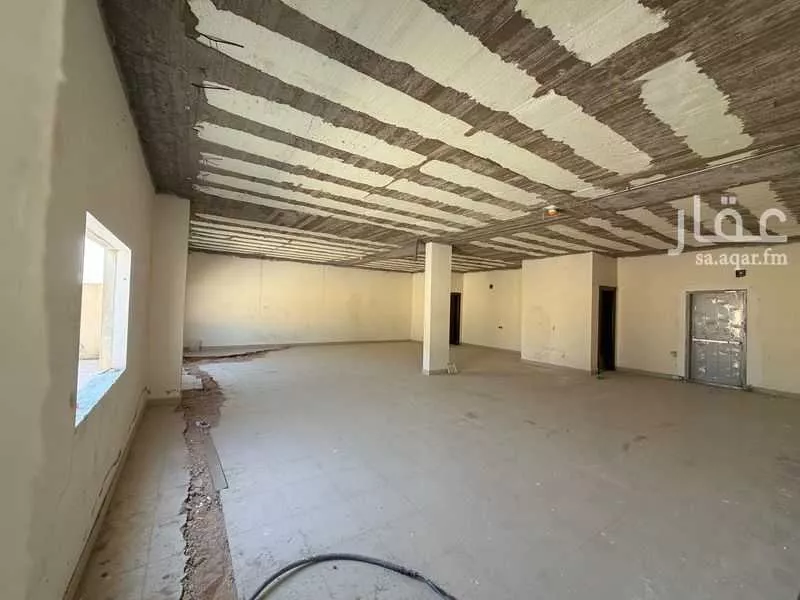 مكتب تجاري للإيجار في شارع الشيخ محمد بن عبداللطيف بن عبدالرحمن, حي نمار, مدينة الرياض, منطقة الرياض 1 صورة