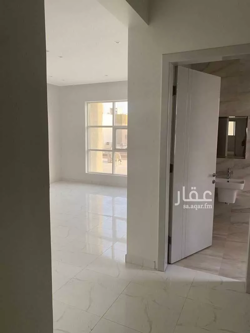 فيلا للإيجار في شارع صالح كمال الدين ، حي عكاظ ، الرياض ، منطقة الرياض 1 صورة