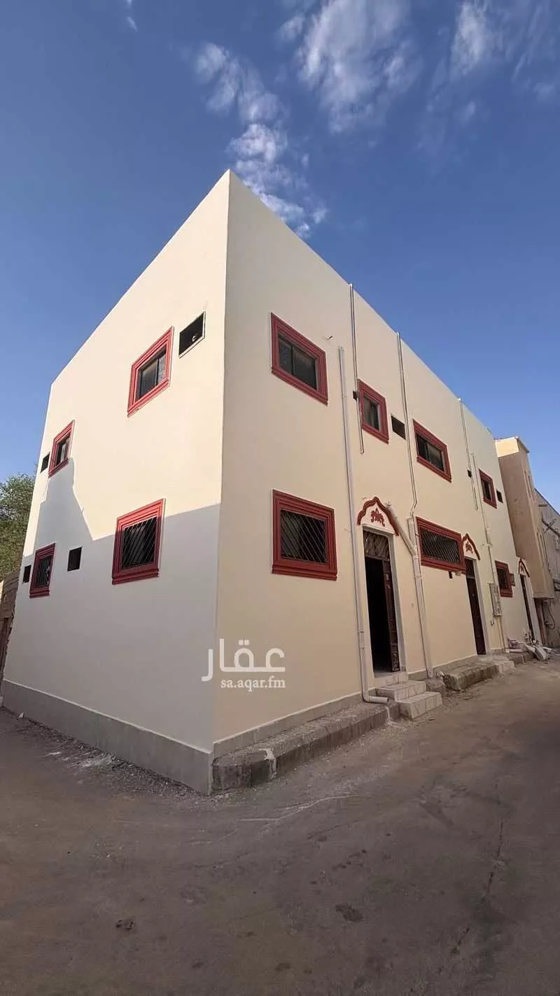 عمارة للبيع في شارع فضة النبوية, حي السادة, مدينة بريده, منطقة القصيم 1 صورة