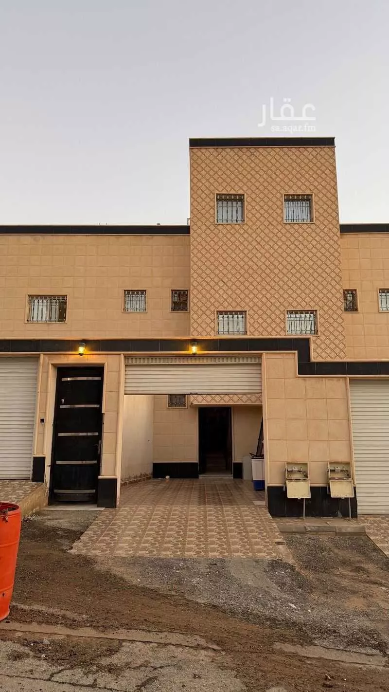 دور للبيع في شارع غانم الجلودي, حي السالمية, مدينة بريدة, منطقة القصيم 1 صورة
