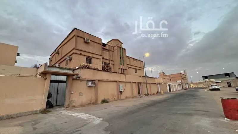 فيلا للبيع في حي المطار القديم, مدينة بريده, منطقة القصيم 1 صورة