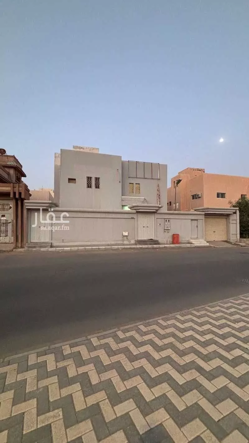 عمارة للبيع في شارع طريق المملك عبدالله, حي المطار القديم, مدينة بريده, منطقة القصيم 1 صورة