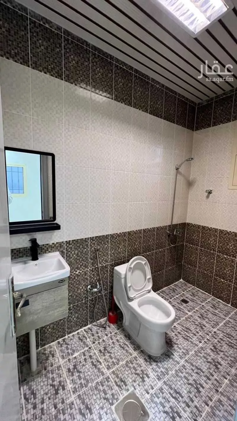 فيلا للبيع في شارع رقم 350, حي المونسية, مدينة الرياض, منطقة الرياض 1 صورة