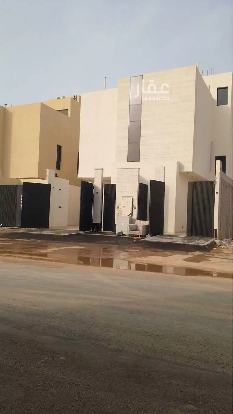دور للبيع في شارع الرمال, حي الرمال, مدينة الرياض, منطقة الرياض 1 صورة