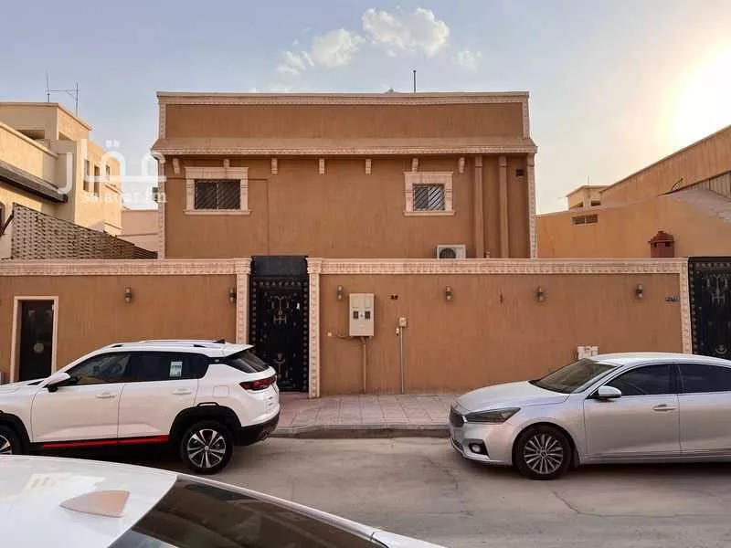 فيلا للبيع في شارع المهديه, حي الخالدية, مدينة امارة منطقة الرياض - الدرعيه, منطقة الرياض 1 صورة