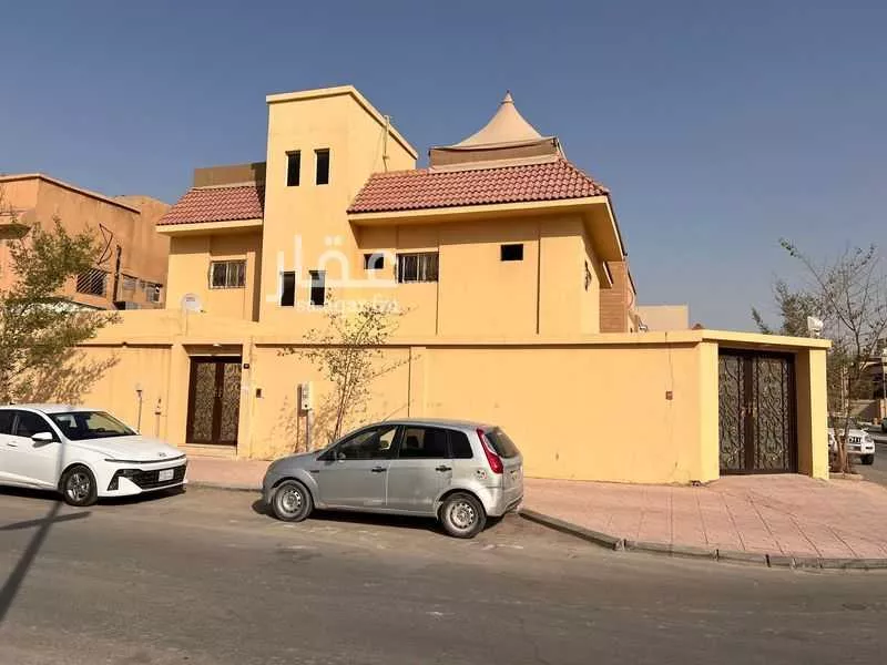 فيلا للبيع في شارع الطويل, حي الخالدية, مدينة امارة منطقة الرياض - الدرعيه, منطقة الرياض 1 صورة