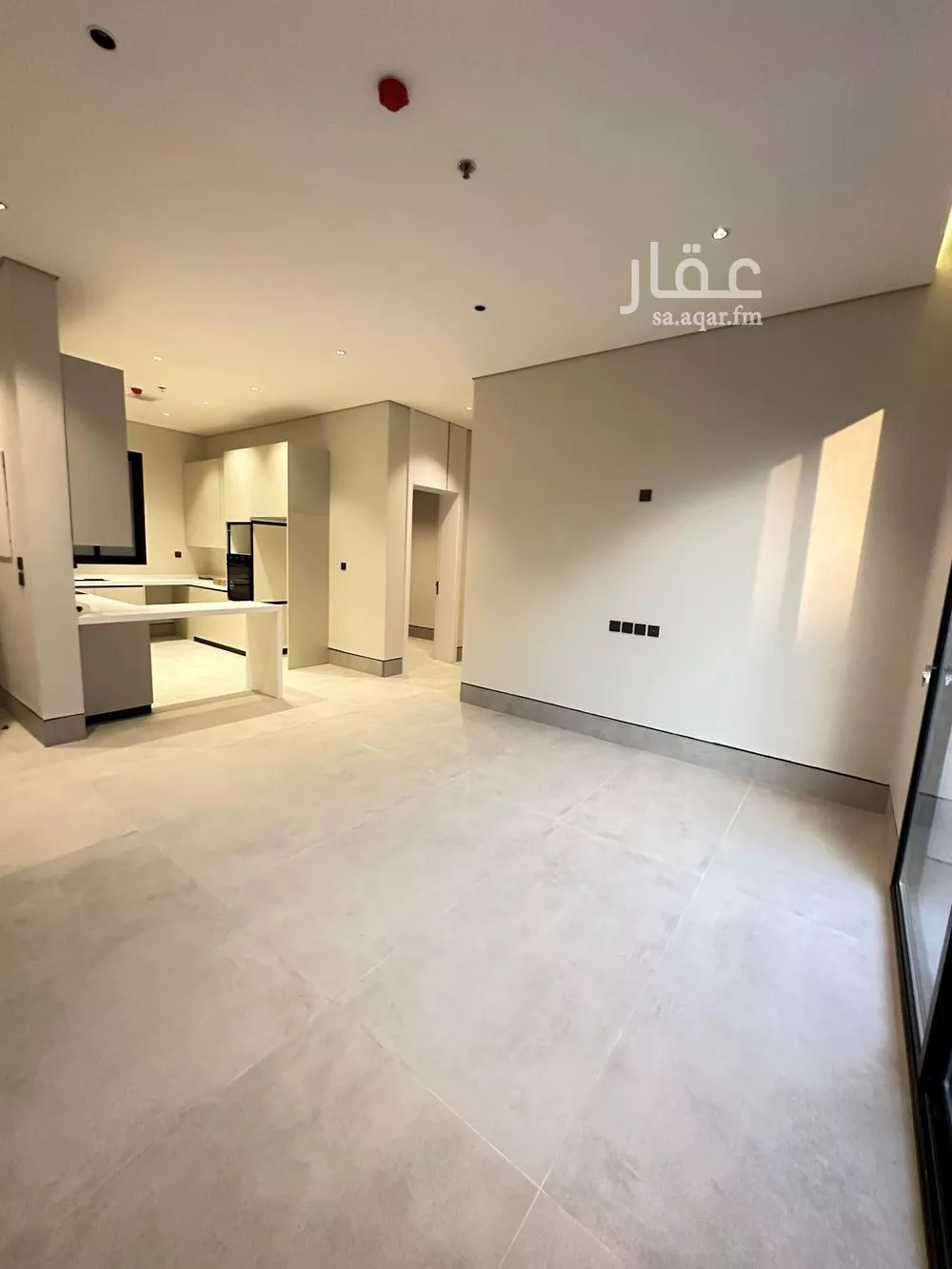 شقة للبيع في شارع الريحان, حي المنتزة, مدينة الدمام, المنطقة الشرقية 1 صورة