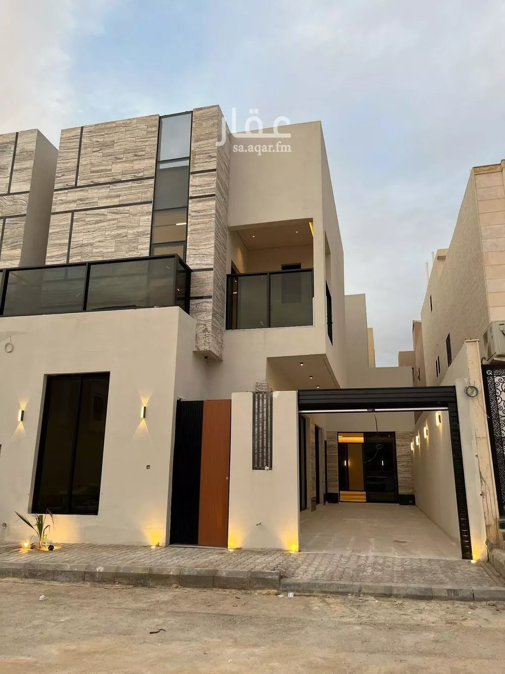 فيلا للبيع في شارع الربيع الجيزي, حي المهدية, مدينة الرياض, منطقة الرياض 1 صورة
