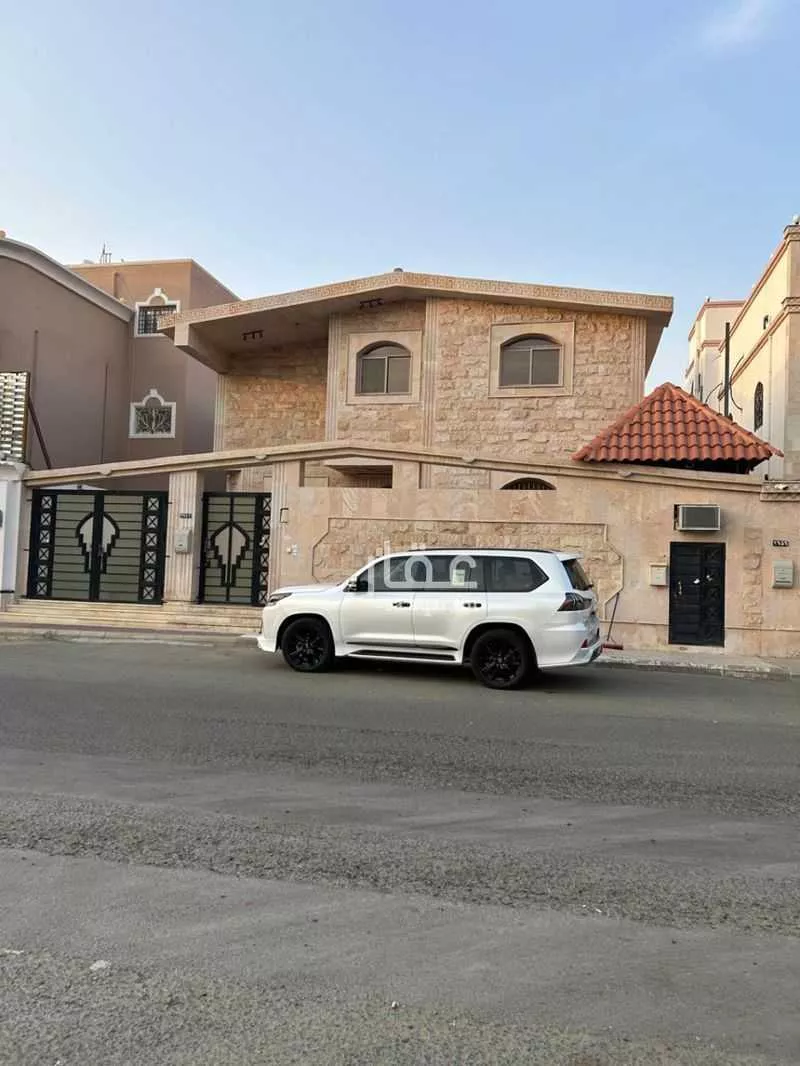 فيلا للبيع في شارع شارع التهليل, حي العوالي, مدينة مكة المكرمة, منطقة مكة المكرمة 1 صورة