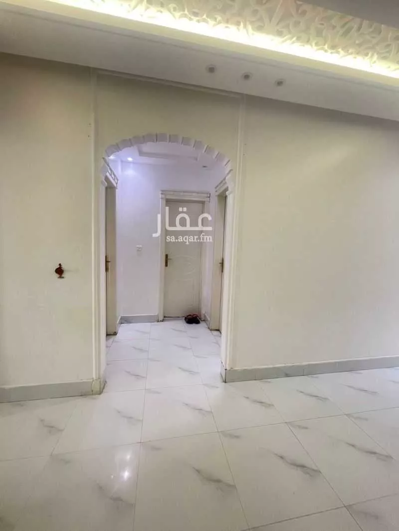 فيلا للإيجار في شارع أبي الحسين الرضي, حي طويق, مدينة الرياض, منطقة الرياض 1 صورة