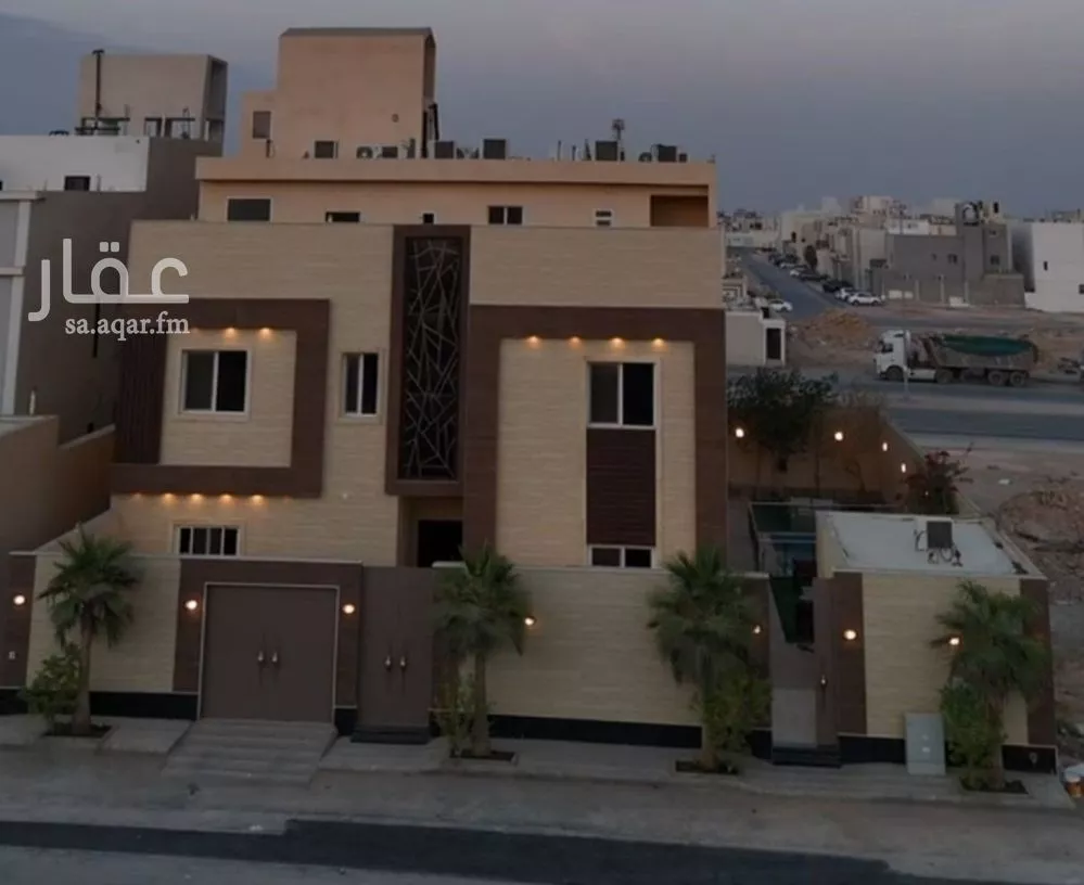 فيلا للبيع في شارع تقي الدين التميمي, حي المهدية, مدينة الرياض, منطقة الرياض 1 صورة