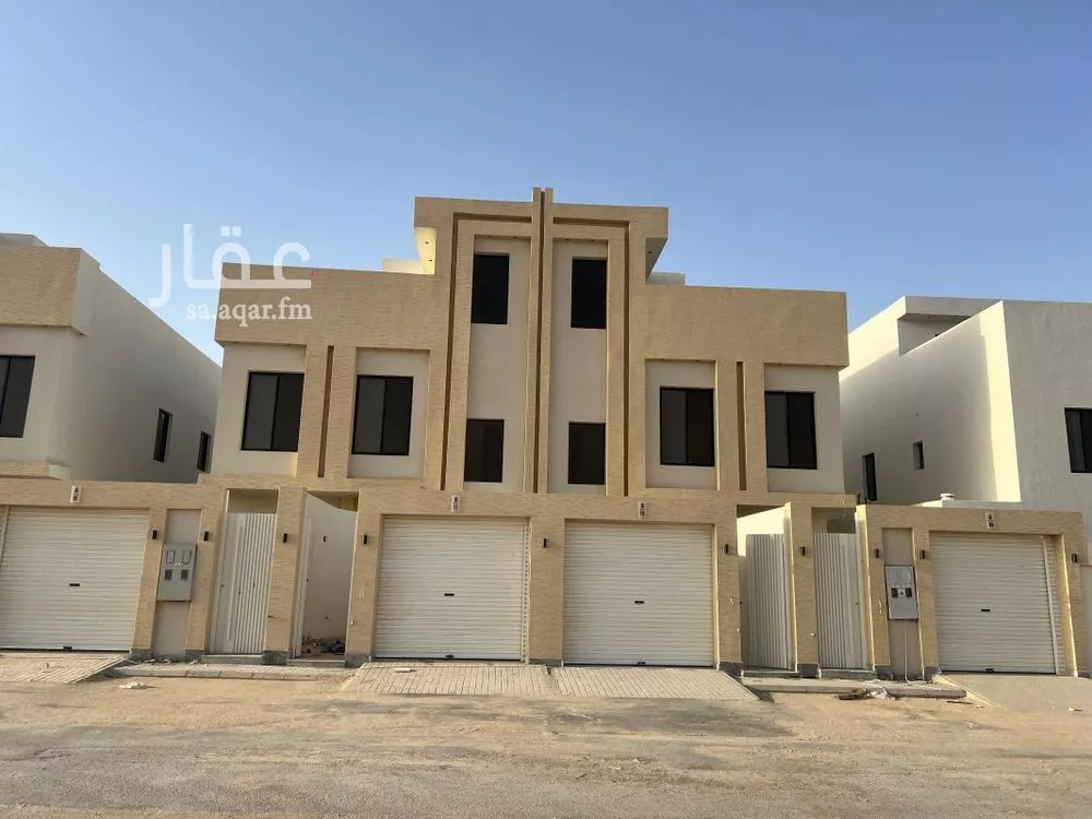 دور للبيع في شارع ابي عبدالله الصقلي, حي عكاظ, مدينة الرياض, منطقة الرياض 1 صورة