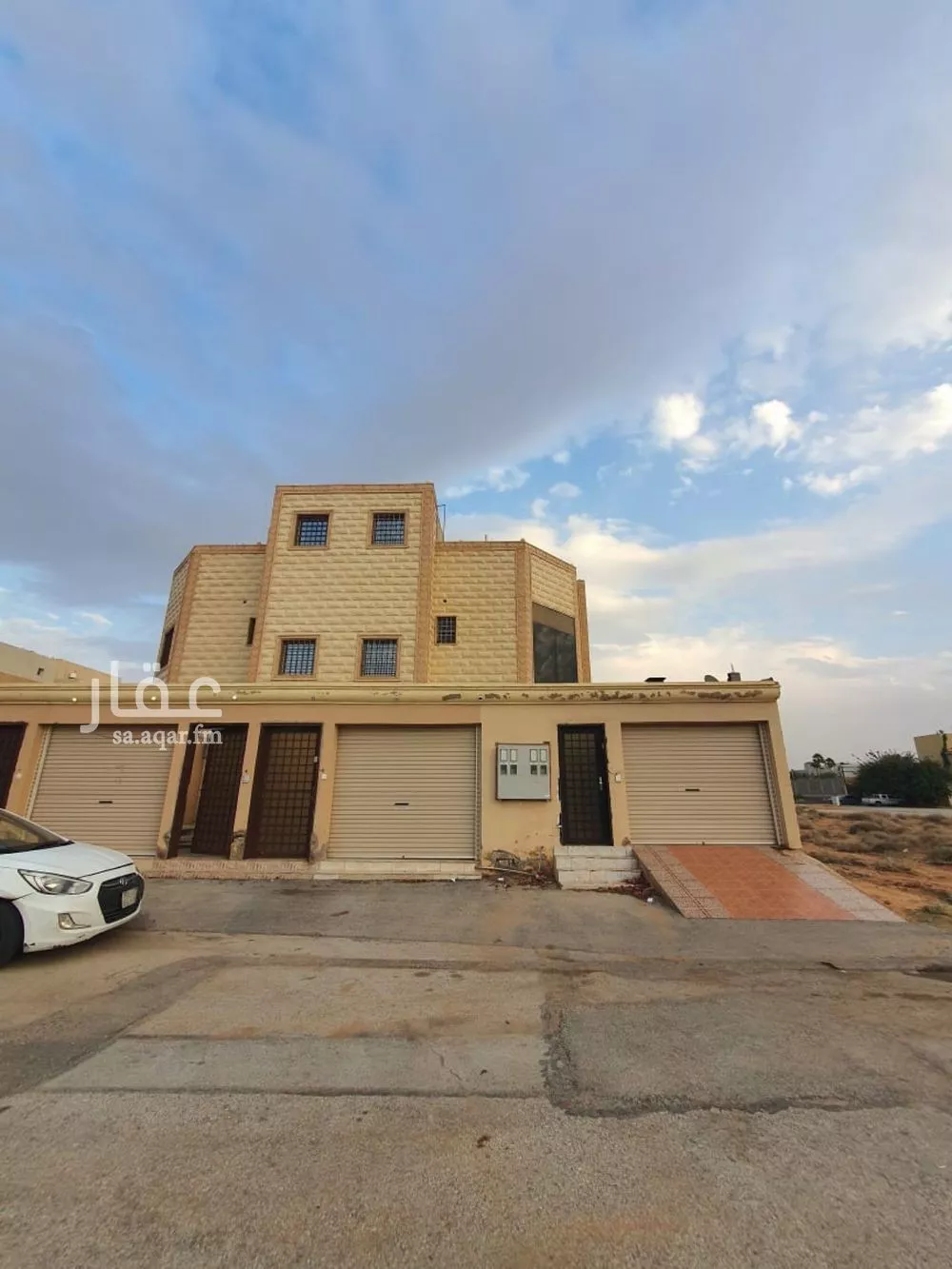 شقة للإيجار في شارع أبي غالب الماوردي, حي الرمال, مدينة عنيزه, منطقة القصيم 1 صورة