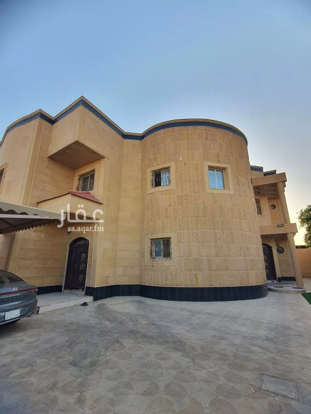 فيلا للبيع في شارع الحسن بن البنا, حي المصيف, مدينة عنيزة, منطقة القصيم 1 صورة