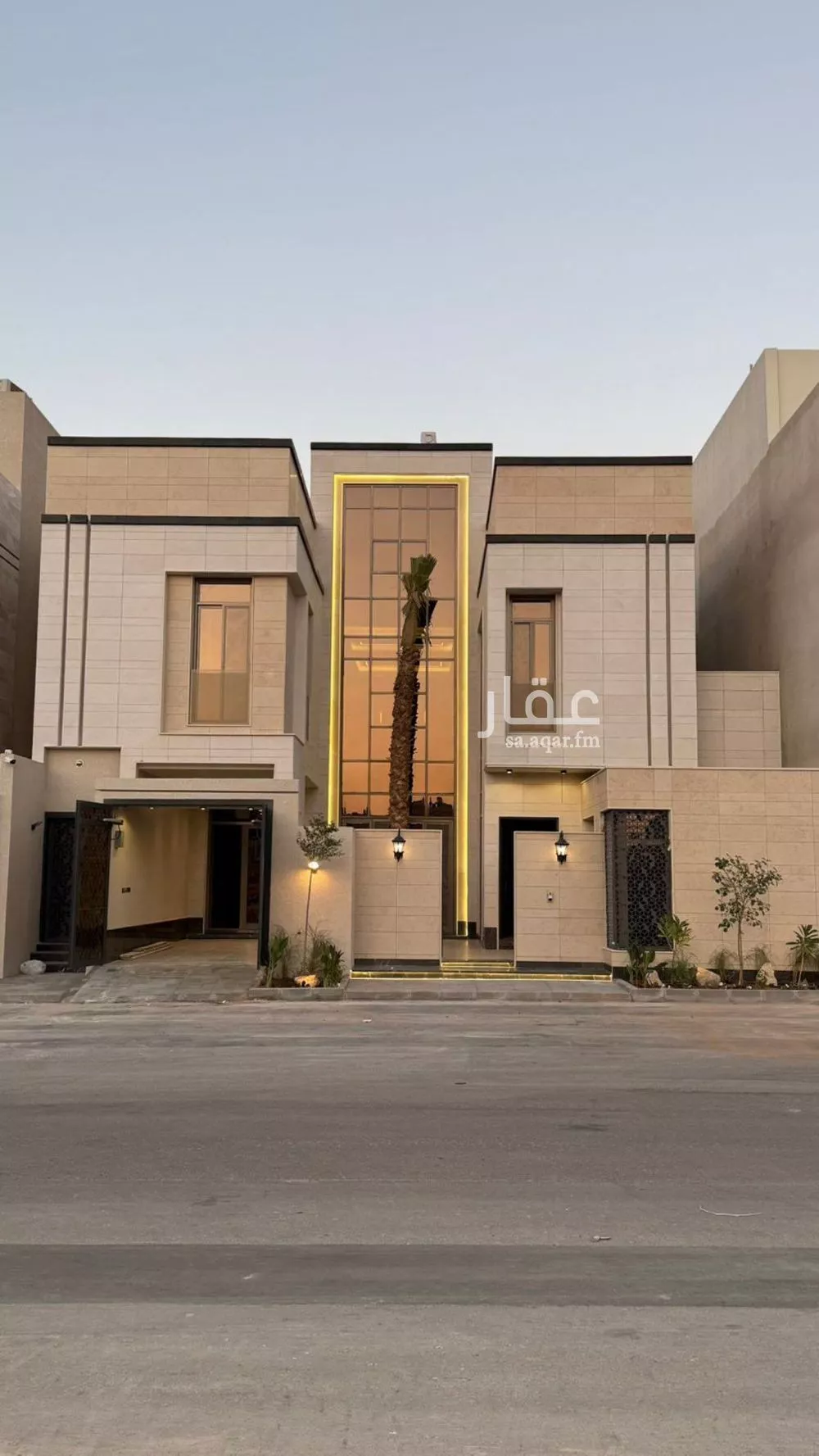 فيلا للبيع في شارع عبداللطيف بن المبارك, حي المهدية, مدينة الرياض, منطقة الرياض 1 صورة