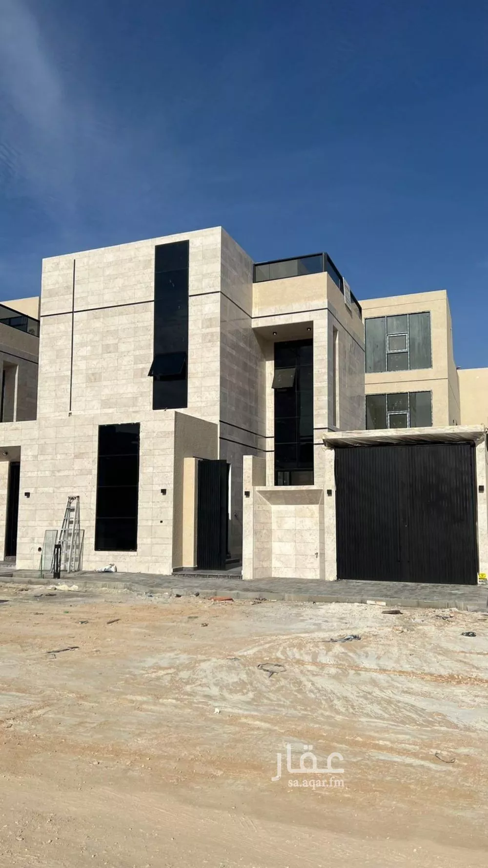 فيلا للبيع في شارع عبداللطيف بن المبارك, حي المهدية, مدينة الرياض, منطقة الرياض 1 صورة