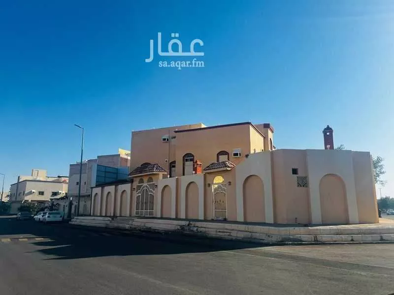 عمارة للبيع في شارع ربيعه بن رقيع التميمي, حي الدفاع, مدينة المدينه المنوره, منطقة المدينة المنورة 1 صورة
