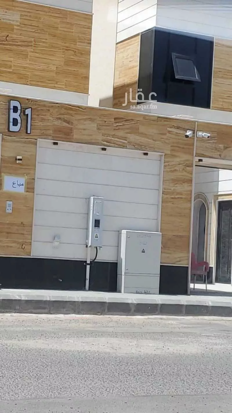 فيلا للبيع في شارع عثمان بن زهير, حي طيبة, مدينة المدينه المنوره, منطقة المدينة المنورة 1 صورة