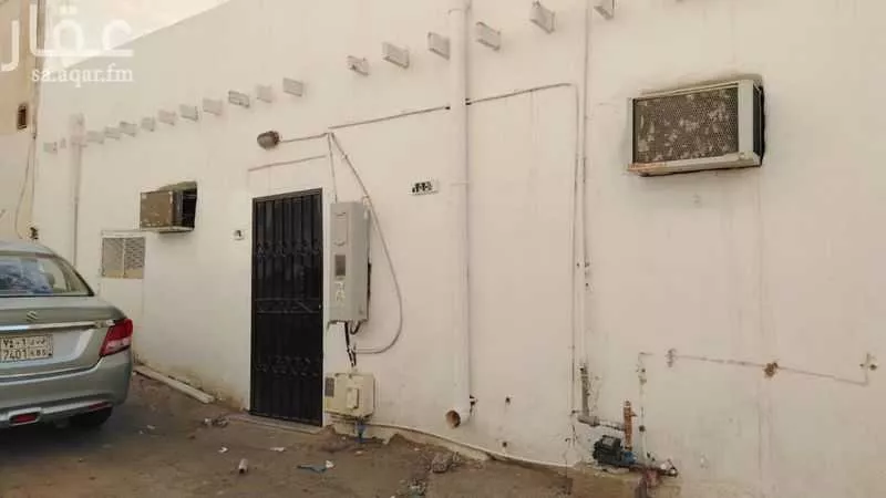 فيلا للبيع في شارع تميم مولى ابن غنم, حي العنابس, مدينة المدينة المنورة, منطقة المدينة المنورة