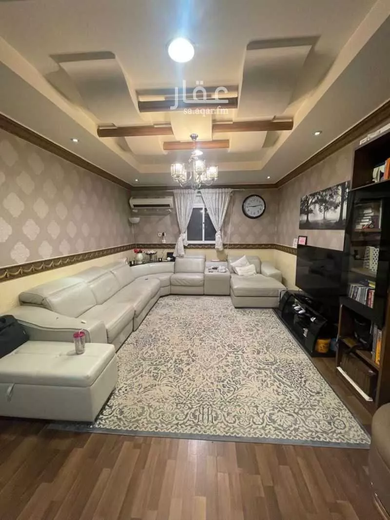 شقة للبيع في شارع الشيخ ناصر بن سرحان بن منيخر, حي الحمراء, مدينة الرياض, منطقة الرياض 1 صورة