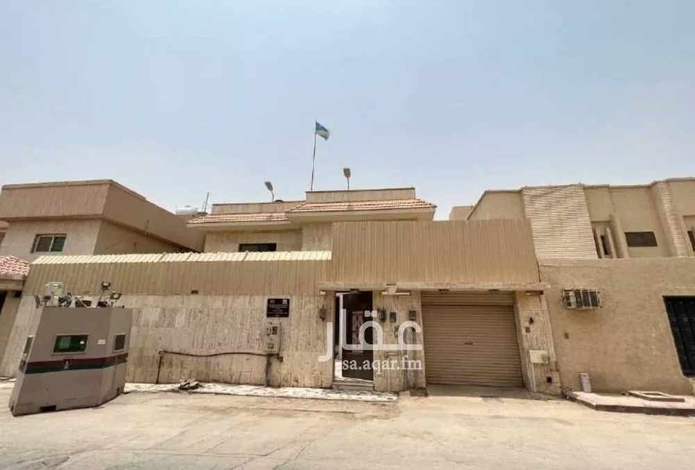 فيلا للبيع في شارع تمام الحبشي, حي الورود, مدينة الرياض, منطقة الرياض 1 صورة