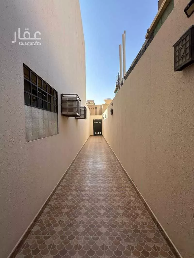 دور للبيع في شارع الحازم, حي اليرموك, مدينة الرياض, منطقة الرياض 1 صورة