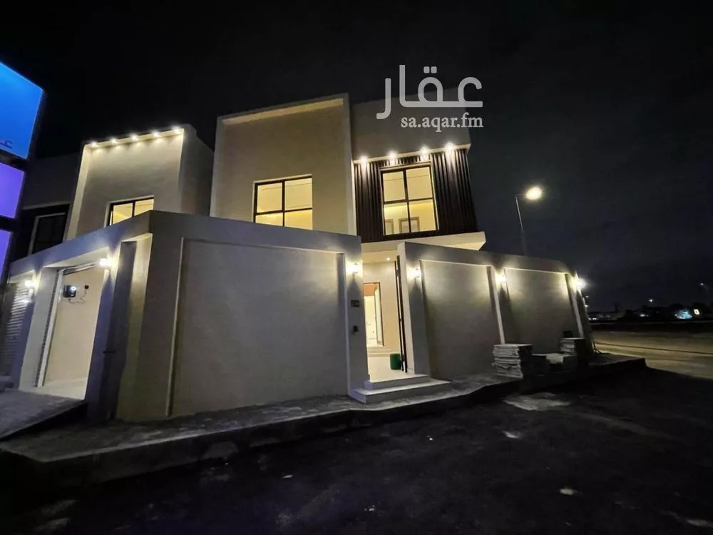 فيلا للبيع في شارع القاضي شريح, حي عكاظ, مدينة الرياض, منطقة الرياض 1 صورة