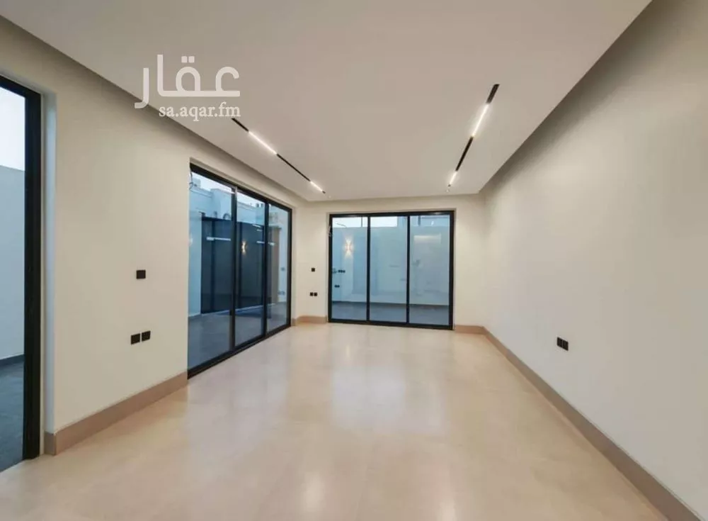 فيلا للبيع في شارع أبي بكر الكتبي, حي العارض, مدينة الرياض, منطقة الرياض 1 صورة
