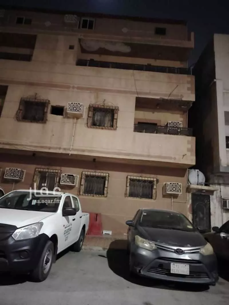 عمارة للبيع في شارع الثالث والعشرون ، حي الثقبة ، الخبر ، الخبر 1 صورة