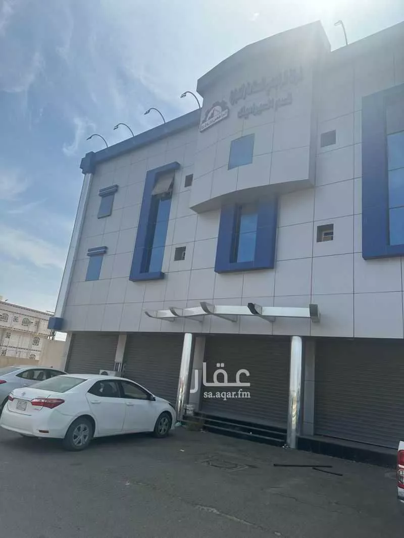 عمارة للإيجار في الشارع العام ، صامطة ، صامطة 1 صورة