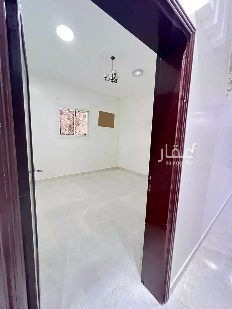 شقة للإيجار في شارع أبو موسى المديني ، حي الصفا ، تبوك ، منطقة تبوك 1 صورة