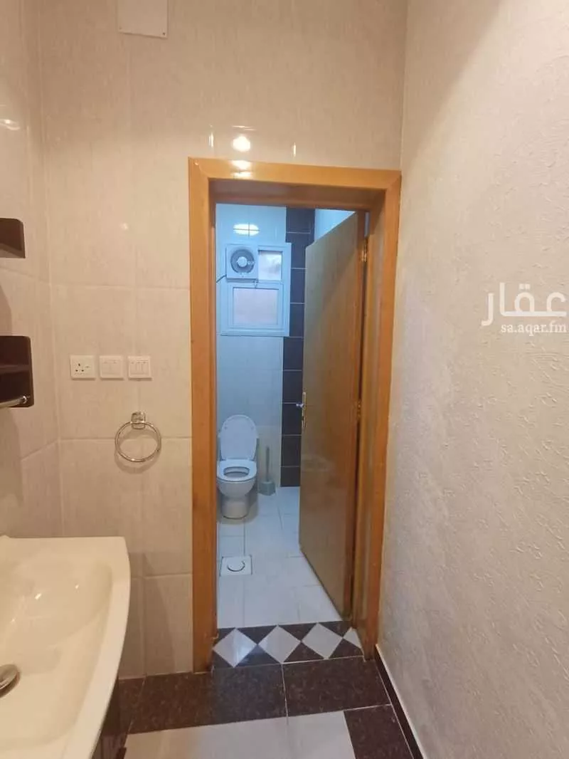 شقة للبيع في شارع الترمذي ، حي الموظفين ، أبها ، منطقة عسير 1 صورة